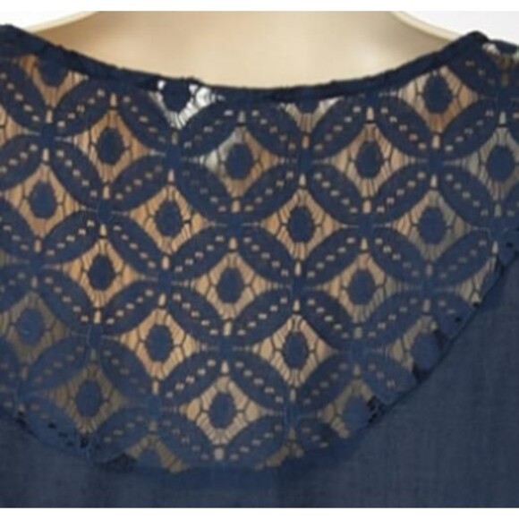 Anthropologie Fig and Flower Rayon Crepe Tunic Embroidered Flair Sleeve Size M - Picture 4 of 4